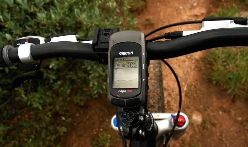 Quel compteur GPS vélo choisir ? Gps garmin sur un vtt