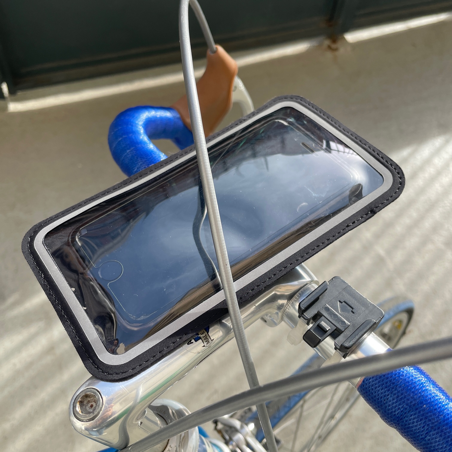 shapeheart support téléphone magnétique pour vélo